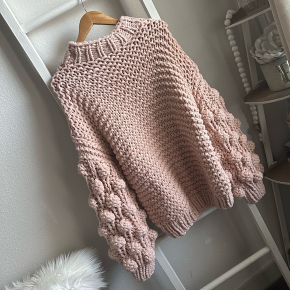 Pink popcorn chunky cable knit sweater small - Picture 3 of 6